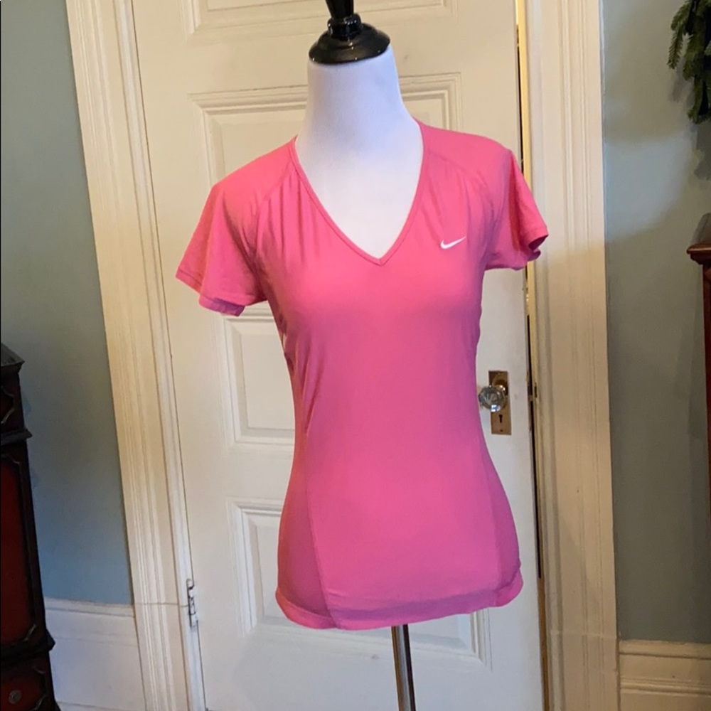 Nike dri fit short sleeved shirt